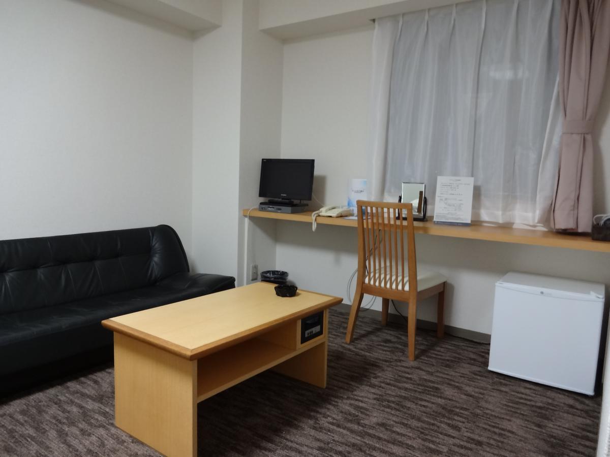Ushiku City Hotel Ekimaekan מראה חיצוני תמונה